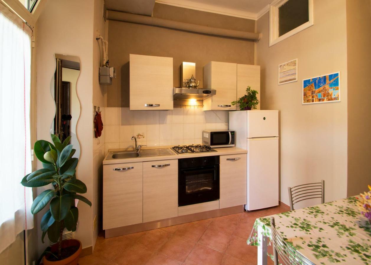 Spezia 33 Apartment Торино Екстериор снимка